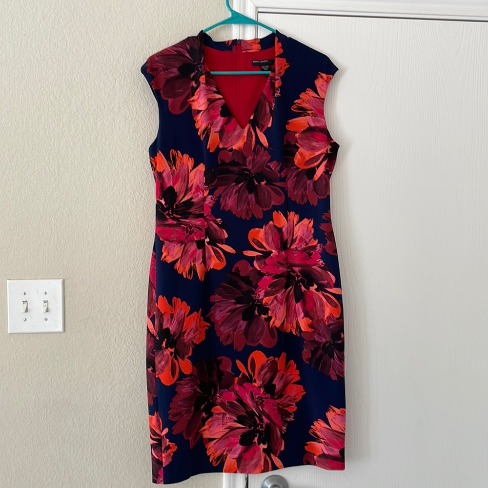 MAGGY LONDON V-neck Business dress